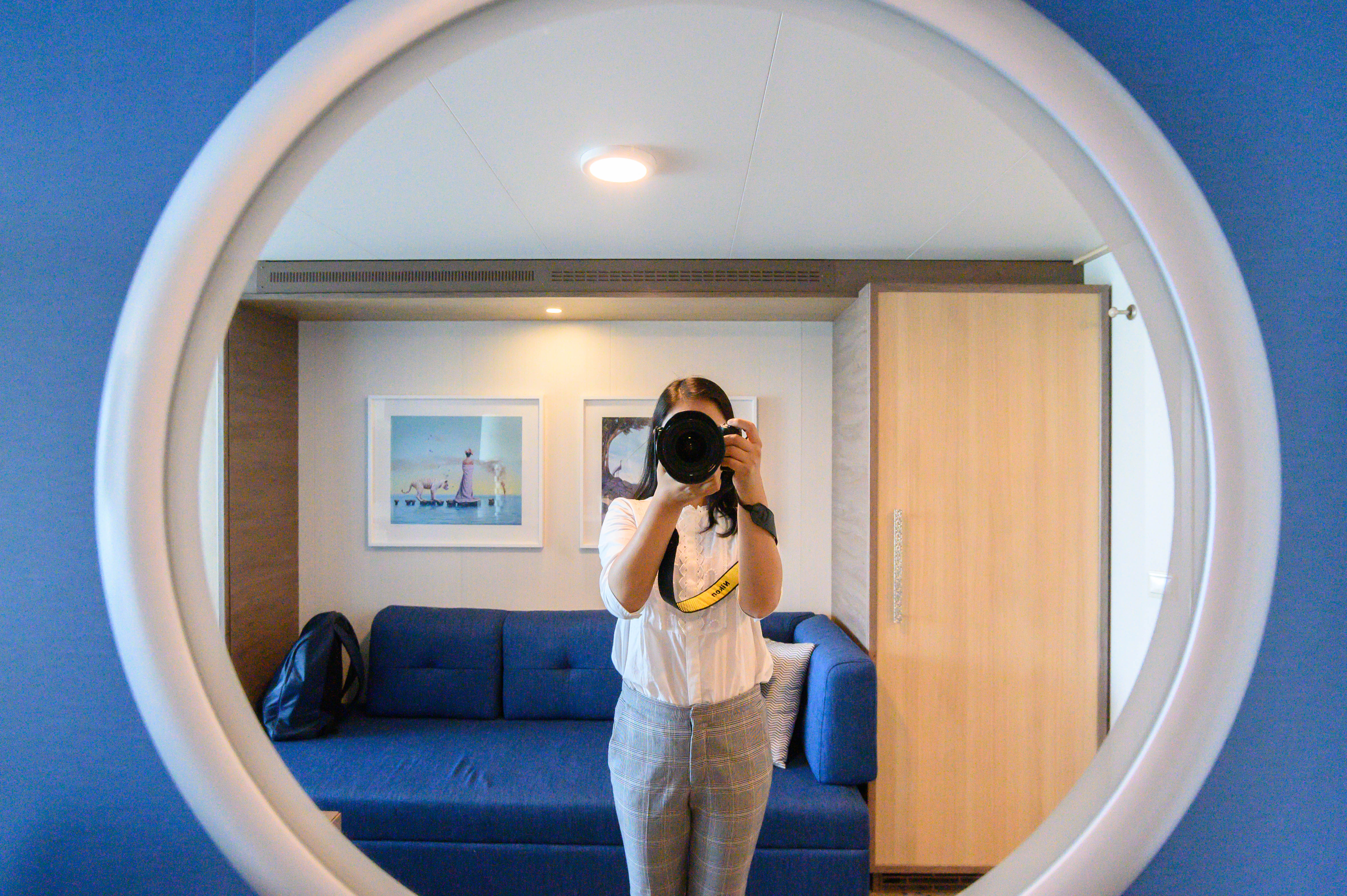 世界第一艘豪华邮轮,世界最大豪华邮轮首航