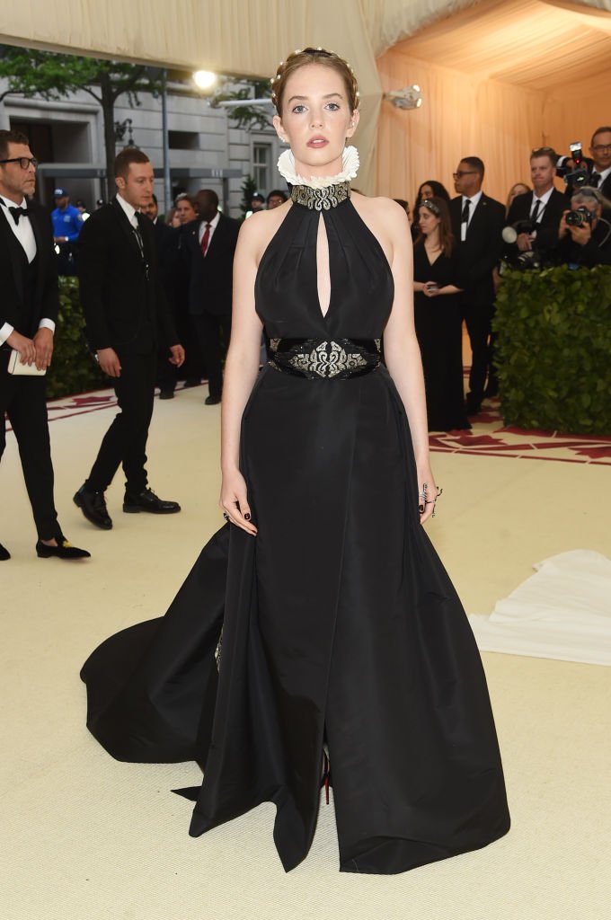 乌玛瑟曼和伊桑霍克离婚了吗,怪奇物语3鼠疫老太太