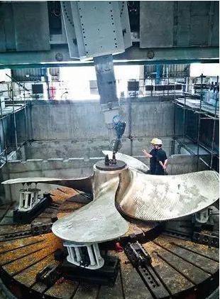 中国的大型机床,中国最大的机床加工视频