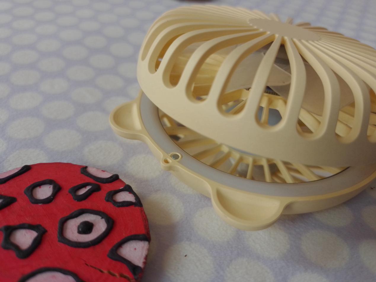 魔味|彻底清空夏天累赘，精致妆容不在花，可爱熊风扇镜体验