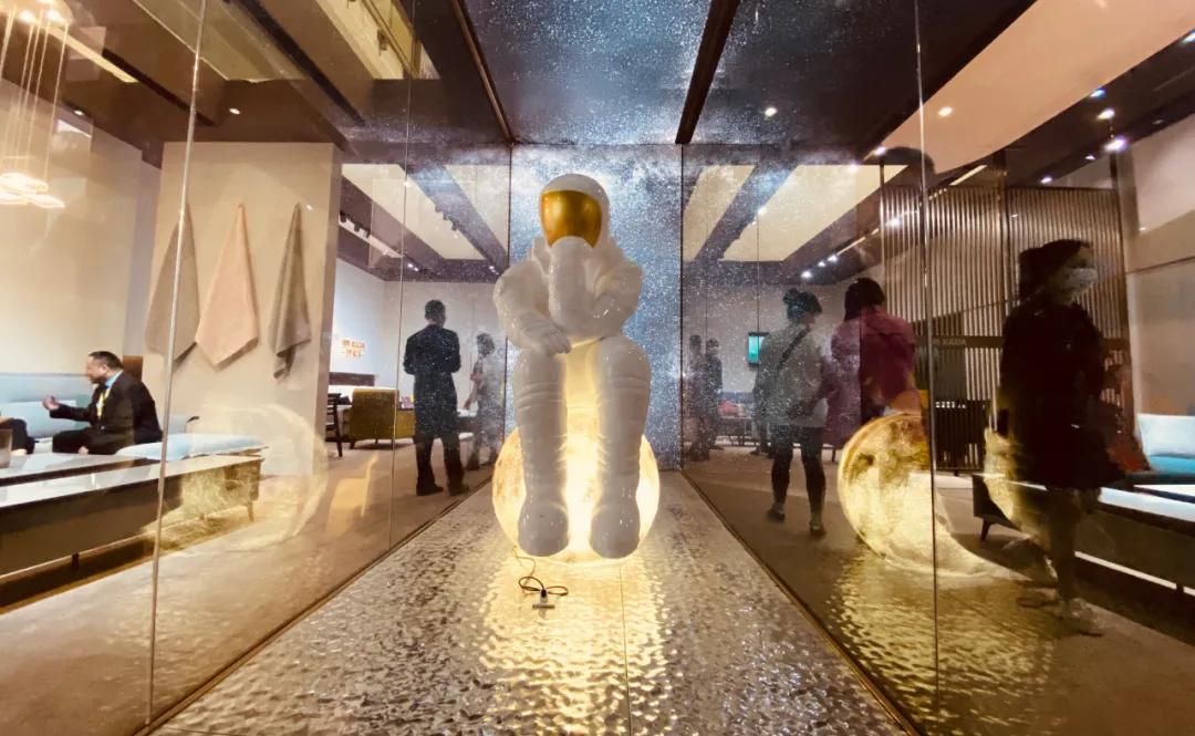 皇玛康之家床垫花好月圆,第50届国际名家具展