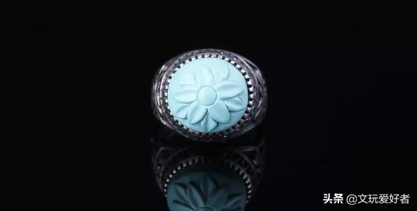 绿松石毛料怎样看好坏,如何判断绿松石原石的好坏