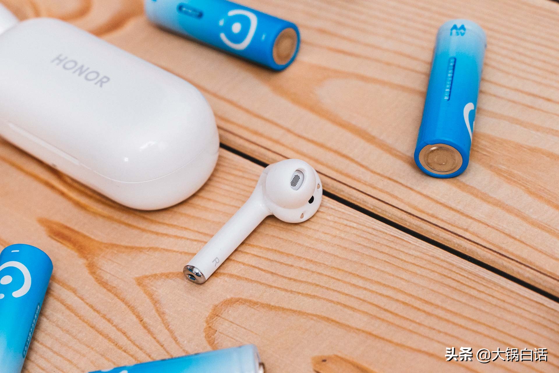 荣耀耳机earbuds2se怎么开启降噪,荣耀降噪蓝牙耳机推荐主动降噪