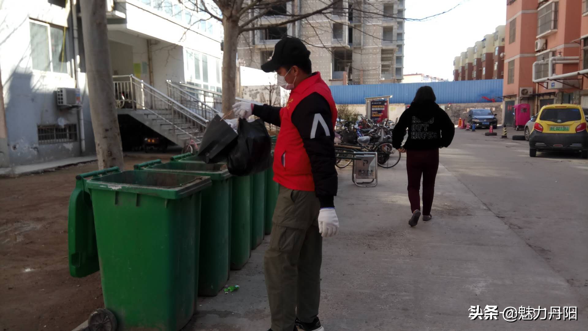 【抗击疫情丹阳在行动连续报道八十一】丹阳路社区:暖心服务送门前,人员隔离心相连