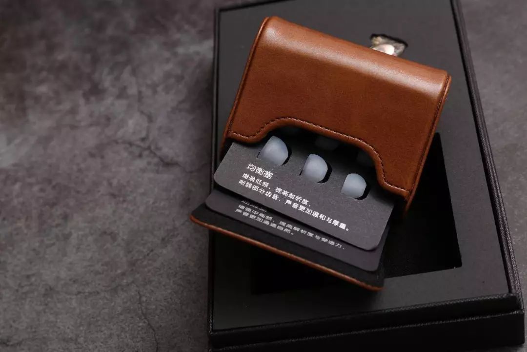 兴戈洛神圈铁耳机评测,兴戈洛神em2r和森海ie100pro