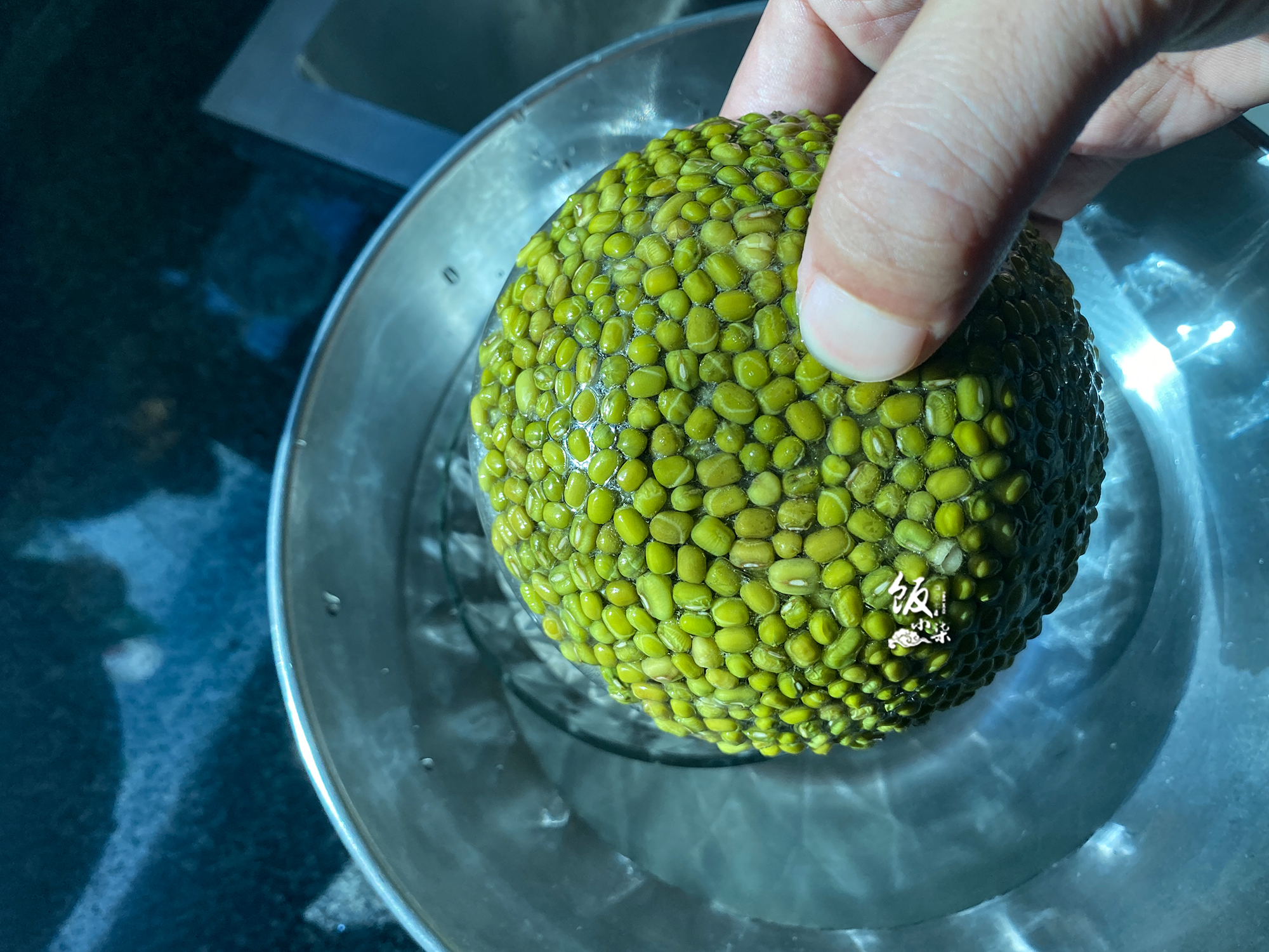 绿豆汤解暑正确煮法放冰箱,绿豆放在保温瓶里面做绿豆汤