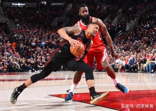 美媒发布2019百大运动员排行榜，詹姆斯第二梅西第三。