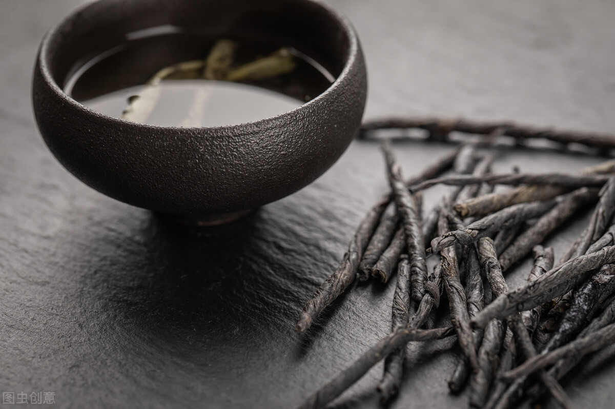 苦丁茶加蜂蜜加茶叶功效,苦丁茶排宿便