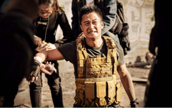 《战狼3》有对手了?《红海行动2》强势来袭,全员硬汉阵容燃炸