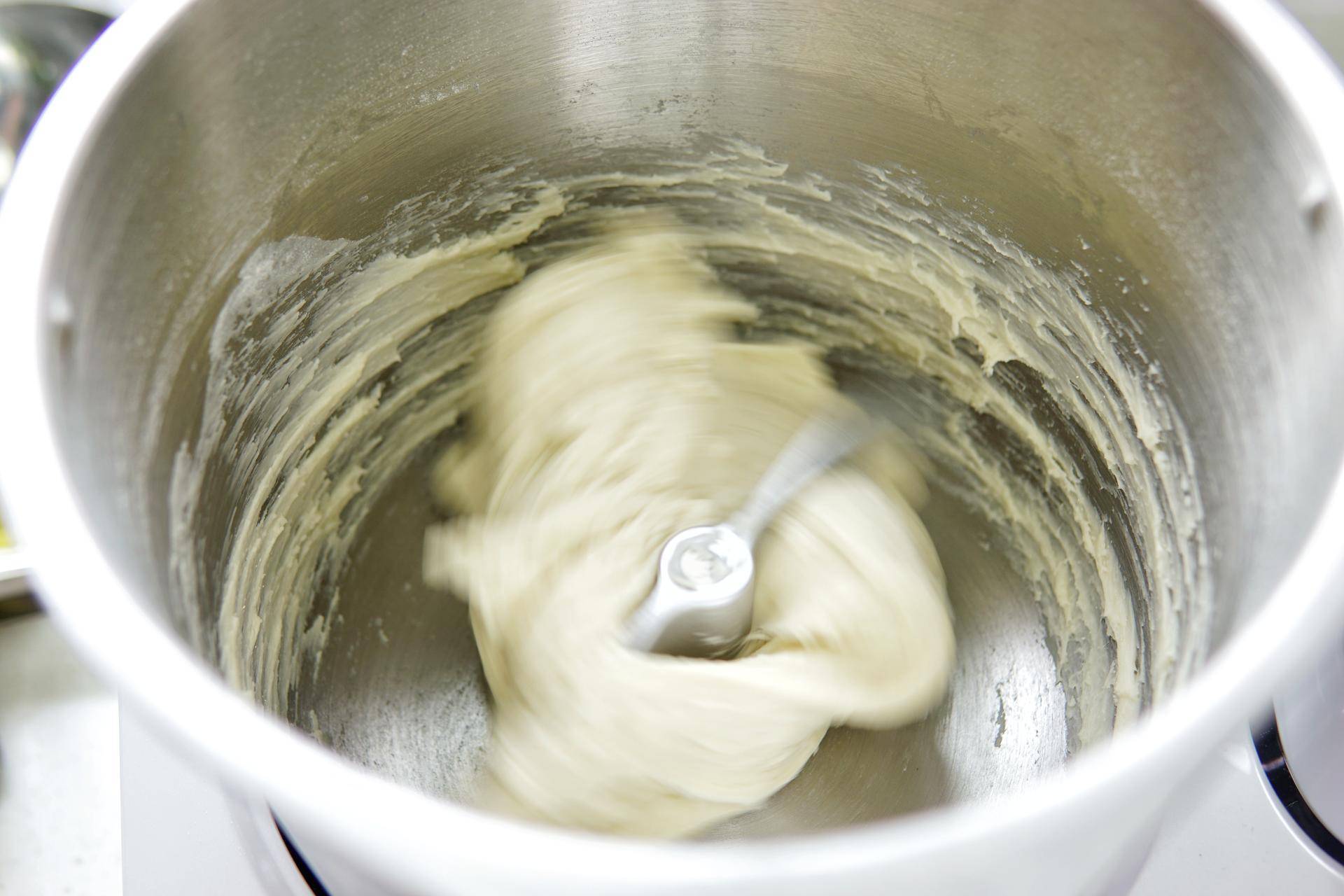 烘焙用的和面机建议买哪种,烘焙店用什么和面机