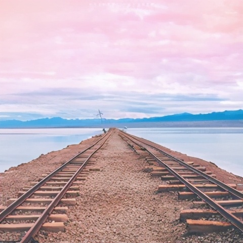 雅丹一日游最佳去处,水上雅丹游玩避坑