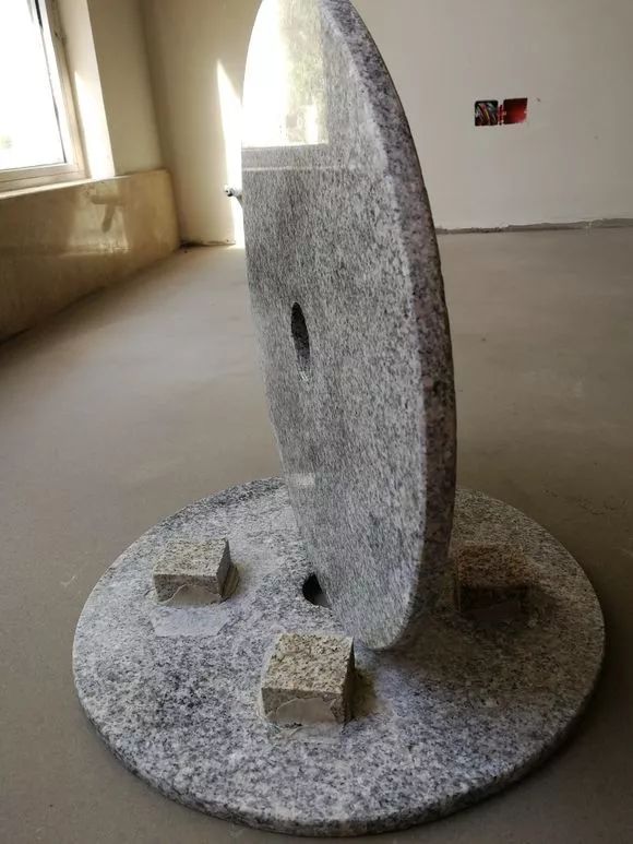 地面上鱼池自动排污过滤施工方法,鱼池过滤系统怎么实现自动排污的