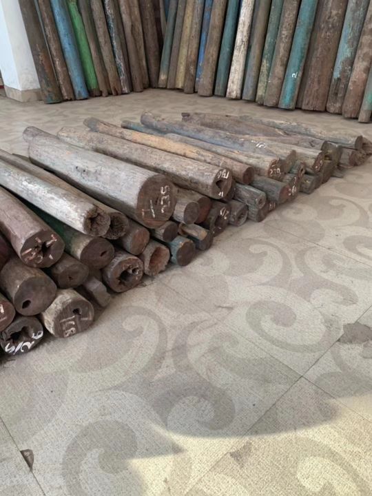 小叶紫檀原木老料手串,小叶紫檀木头香味