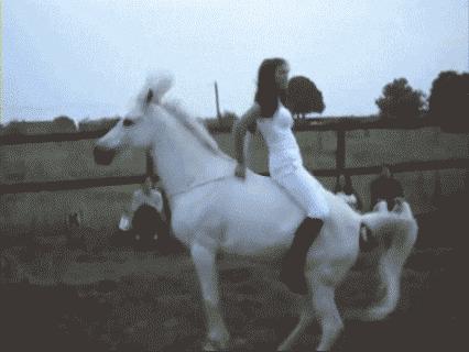 山海经中以乳为目以脐为口的怪物,山海经搞笑图片