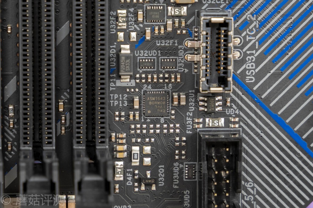 颜值高的z690主板,华擎z490极限玩家4