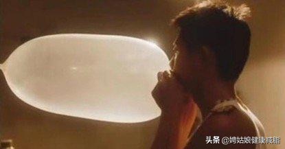 深圳地铁站避孕套广告被撤为何人流广告大行其道？