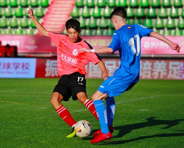 许家印的恒大足球靠什么盈利,恒大许家印回报社会