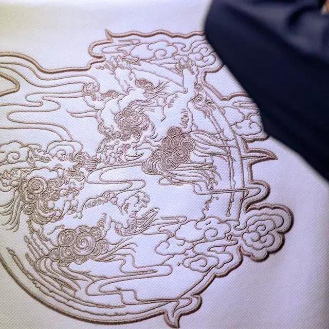 李宁国潮中国风老外,李宁国潮来袭