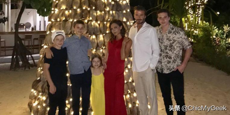 哈珀塞文贝克汉姆妈妈的时尚单品 (贝克汉姆大女儿穿衣风格)