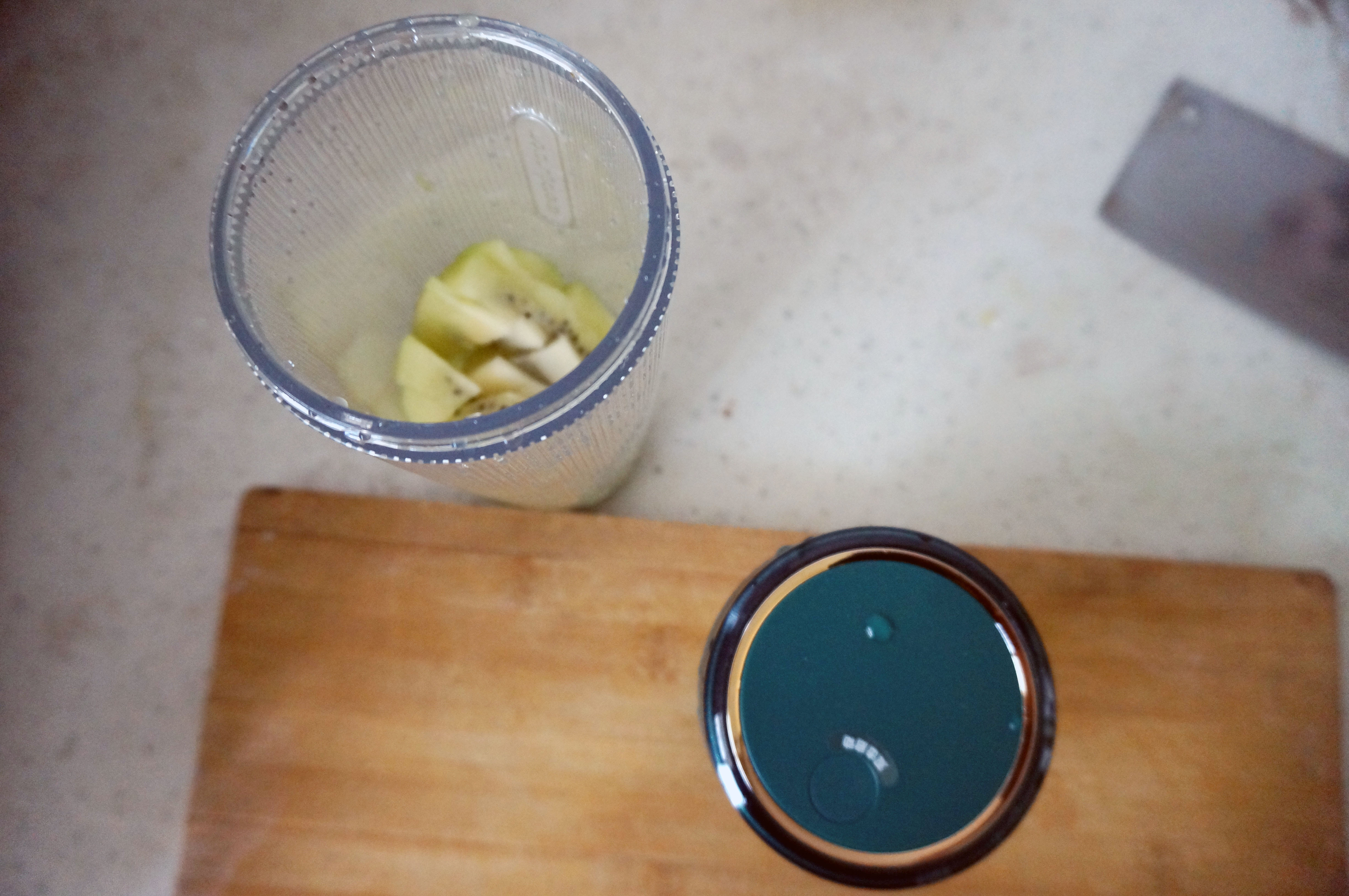 摩飞便携榨汁杯无线充电,摩飞多功能榨汁桶充电无线