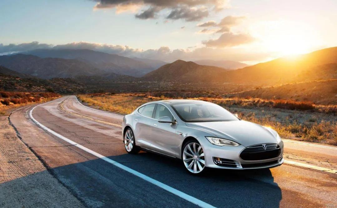 和特斯拉竞争国产纯电动车,可以和特斯拉抗衡的国产电动车