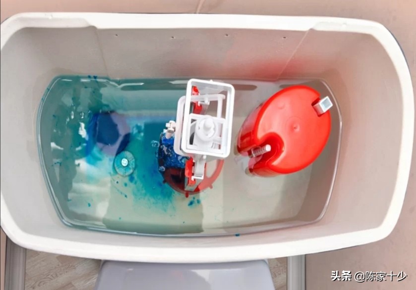 打扫卫生间小妙招,打扫卫生间生活小妙招用什么清理