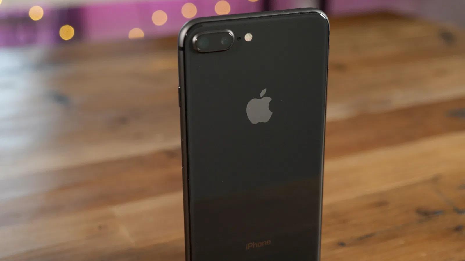 iphone8为什么被称为一代神机,17年的iphone8还值得买吗