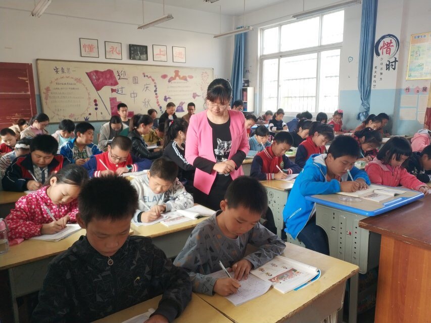 孝感市第二批骨干教师名单公示,孝感一中教师表彰