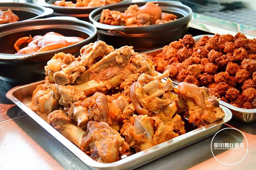 20多年老汤，在同心路卖卤煮