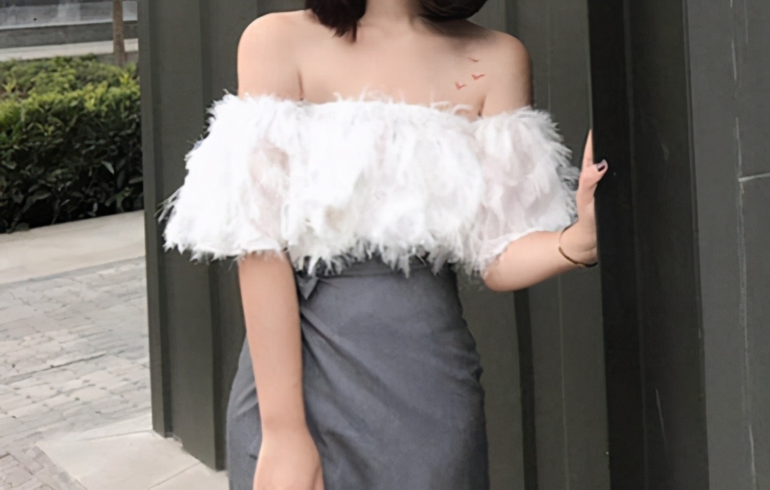 露肩上衣不让露肩穿法,露肩衣服可以不露肩穿法更好看