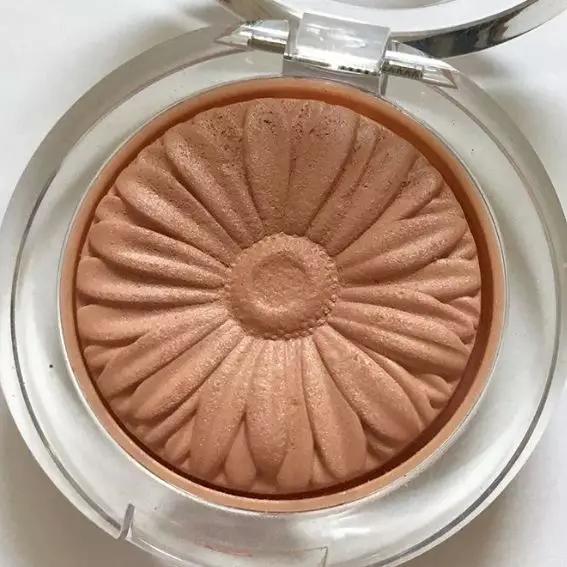 平价腮红收敛色和膨胀色的推荐,低饱和裸杏色腮红推荐