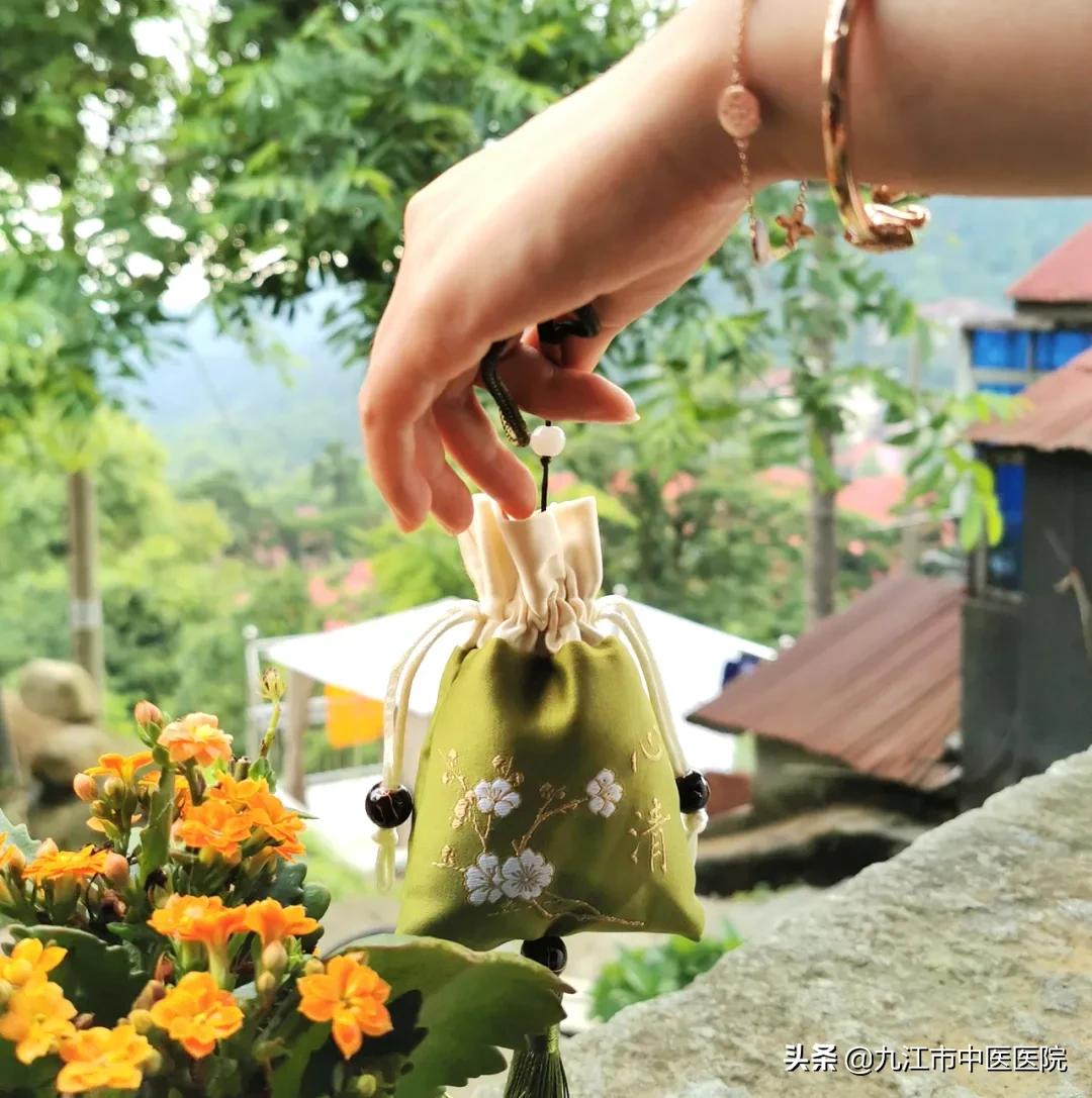 冬病夏治三伏灸活动方案,中医养生店三伏灸活动方案