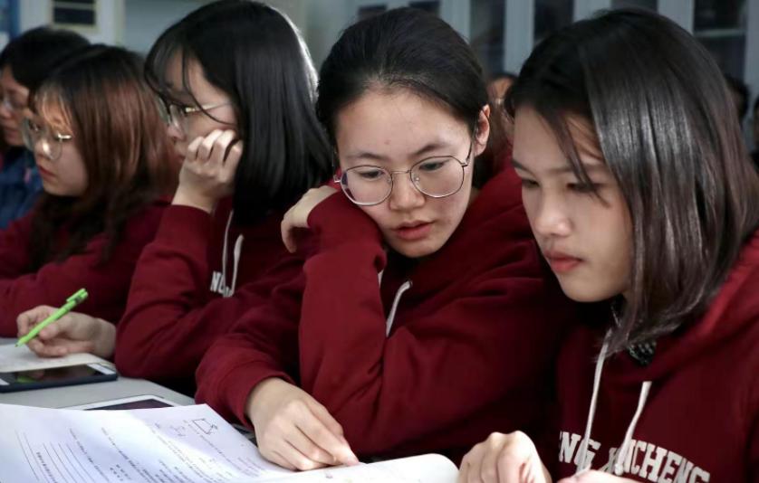 2022理科女生前景最好的十大专业,适合女生报考的专业及就业前景