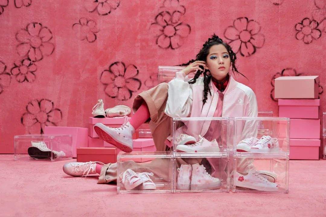 欧阳娜娜同款什么鞋,欧阳娜娜情人节同款鞋子