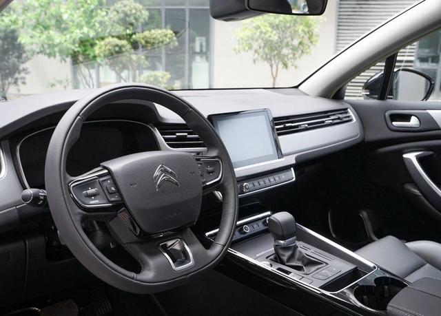 雪铁龙c5属于哪个类型的人开,雪铁龙c5有钱吗