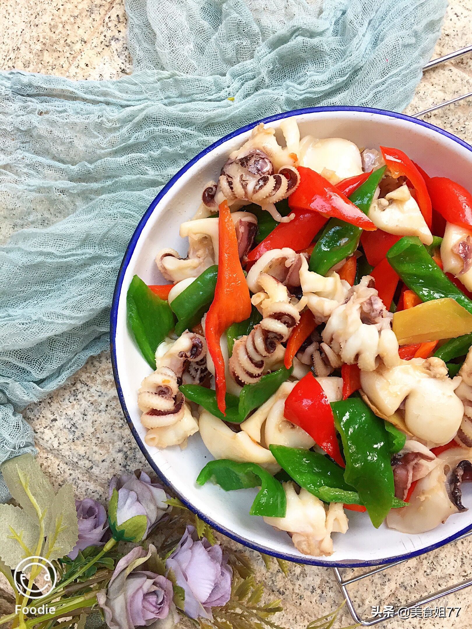 鱿鱼脖怎么炒才好吃不腥也不辣,鱿鱼怎么炒好吃又简单又不腥