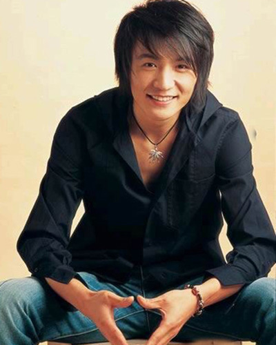 周迅谈高圣远离婚,高圣远谈与周迅离婚以为大家知情