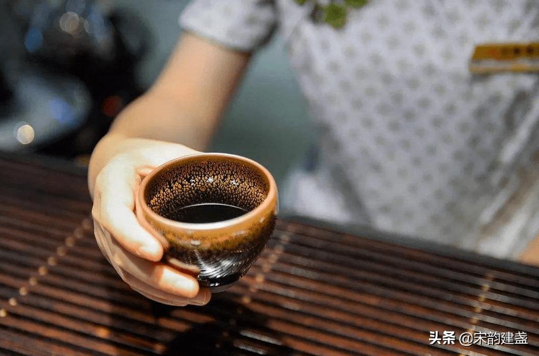 建盏最好用什么茶开盏,建盏泡什么茶比较好呢