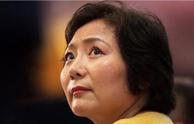 重庆最牛女富豪，龙湖地产掌门人，丈夫移情空姐她大方送200亿