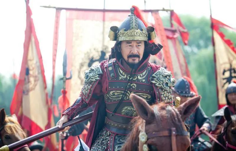 赵匡胤从乞丐逆袭当皇帝,赵匡胤黄袍加身后怎么对付他