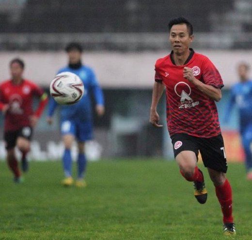 大将之风！广州传奇被飞铲，赛后回应：为了比赛，对方不是故意的