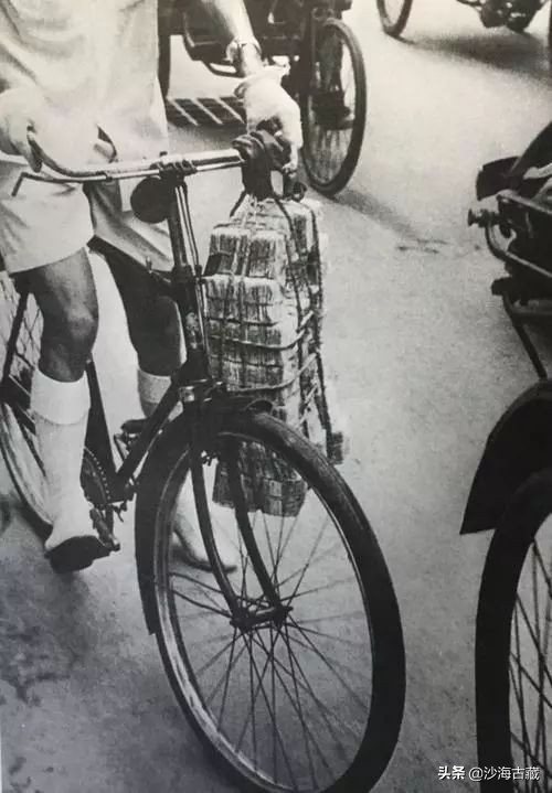 民国时期一个银元在当时值多少钱,民国时期一块银元相当于多少钱