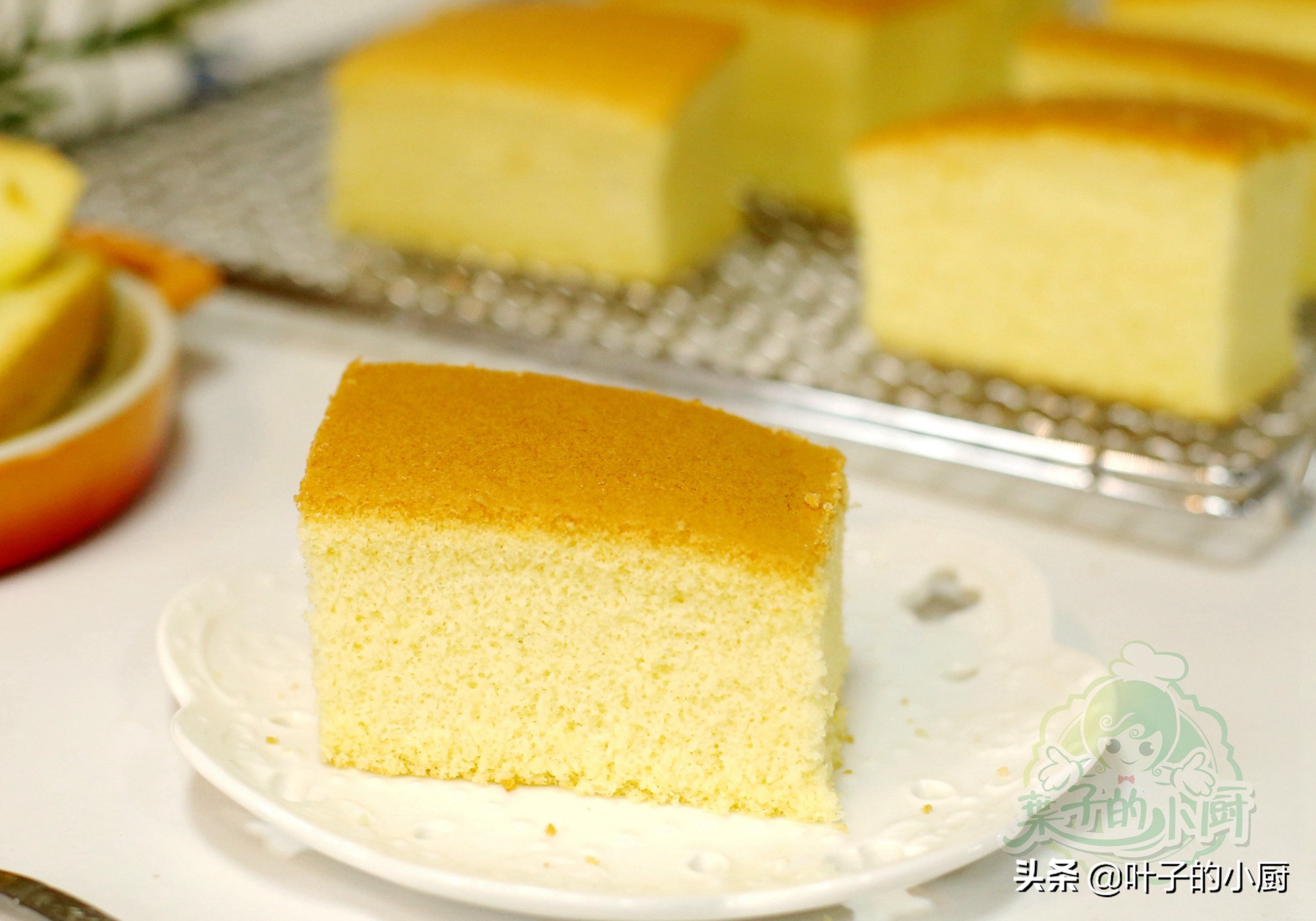 超级简单的蛋糕一学就会只用烤箱,又软又好吃的蛋糕配方