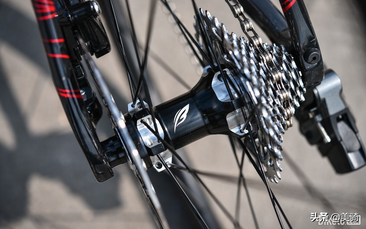 瑞豹robinevo和sparksramevo对比,瑞豹无线电变公路车