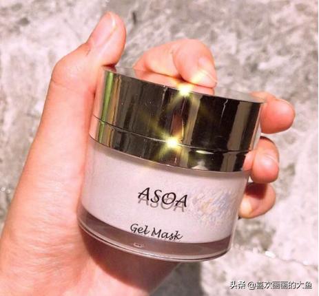 用娇兰香水的明星们,用大牌护肤品不一定就有钱