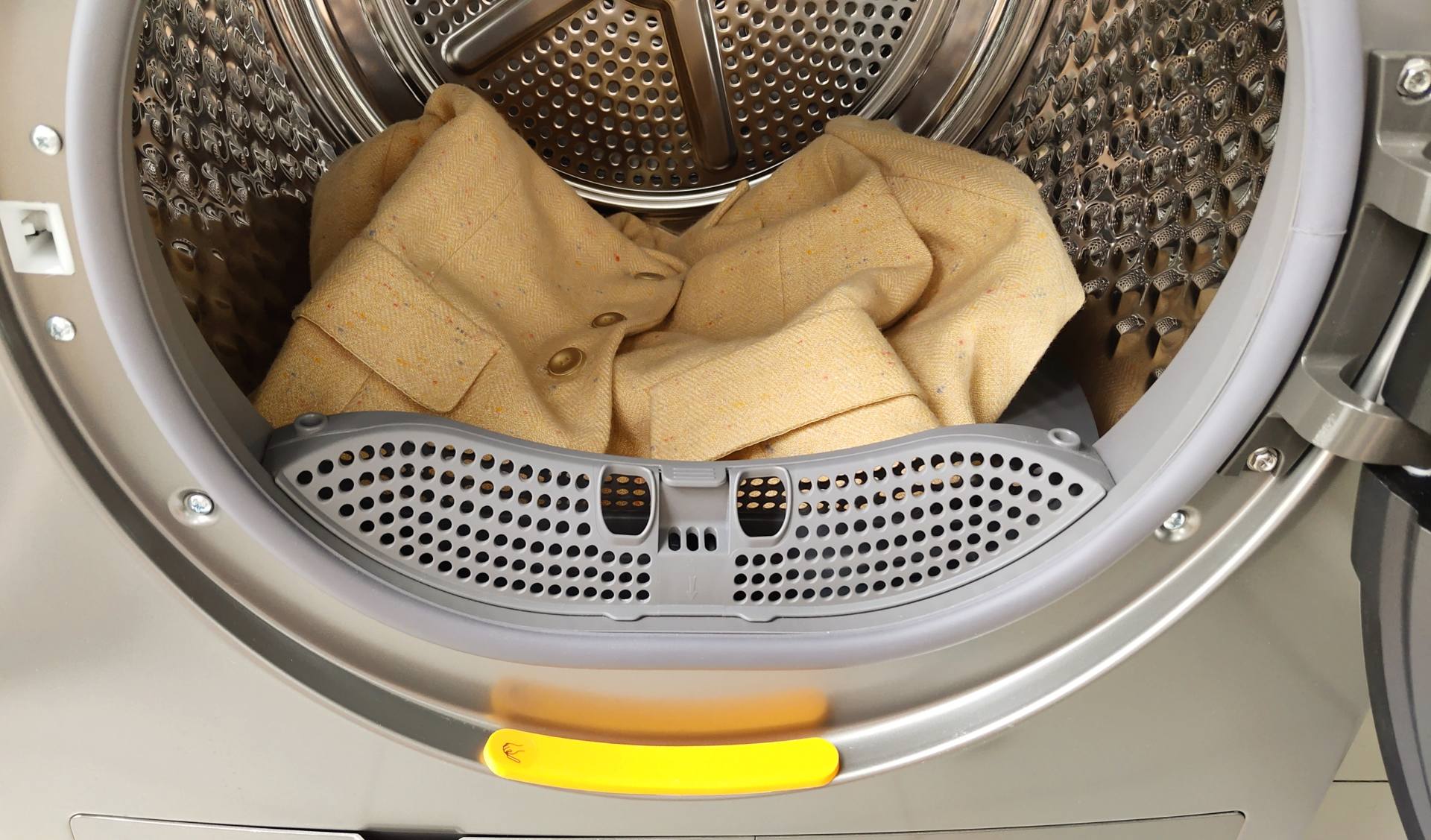 传说中的洗烘套装有那么好吗?春夏秋冬衣物都试过后,有了答案