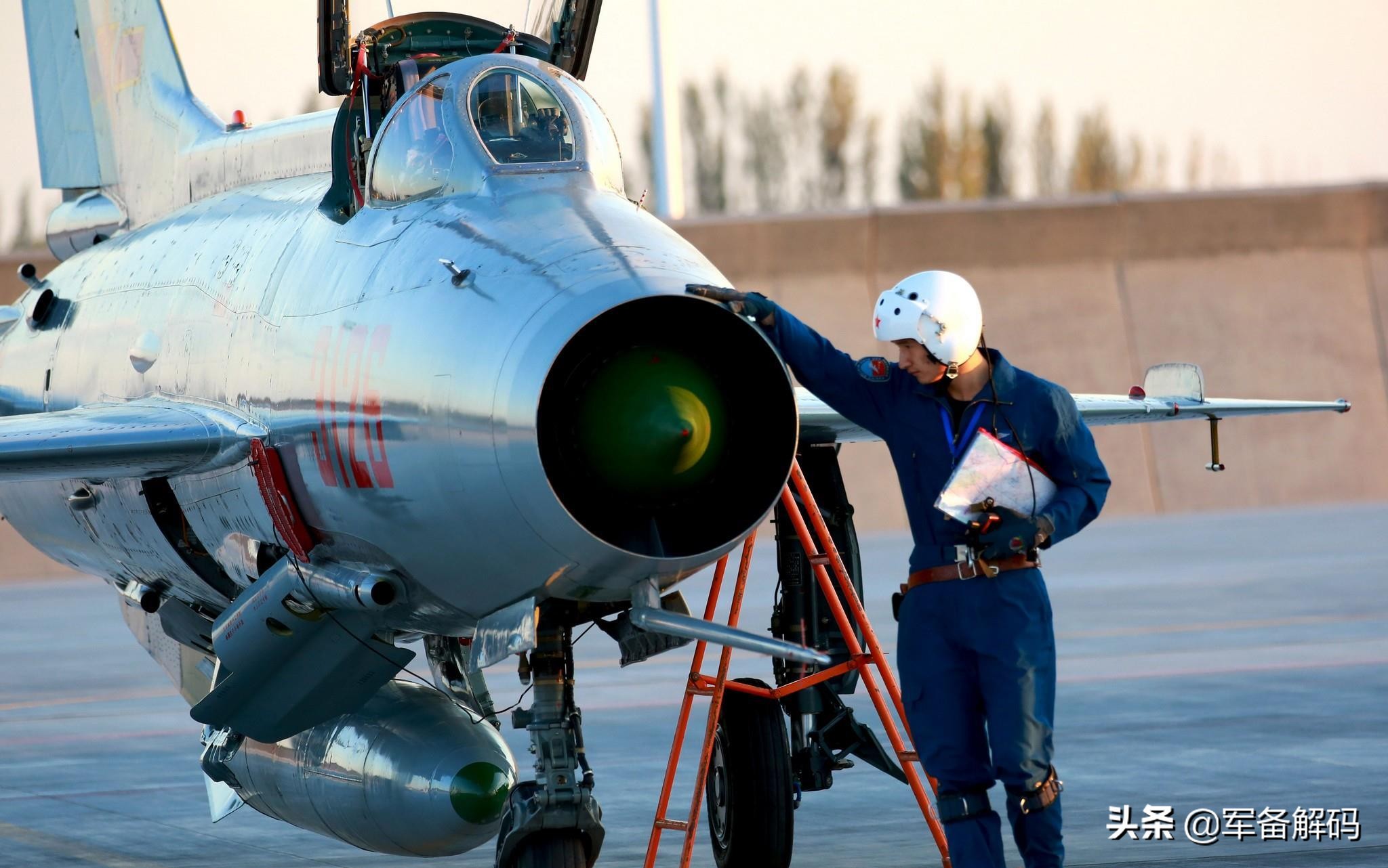 出口战机歼7m,中国出口多少架歼10c