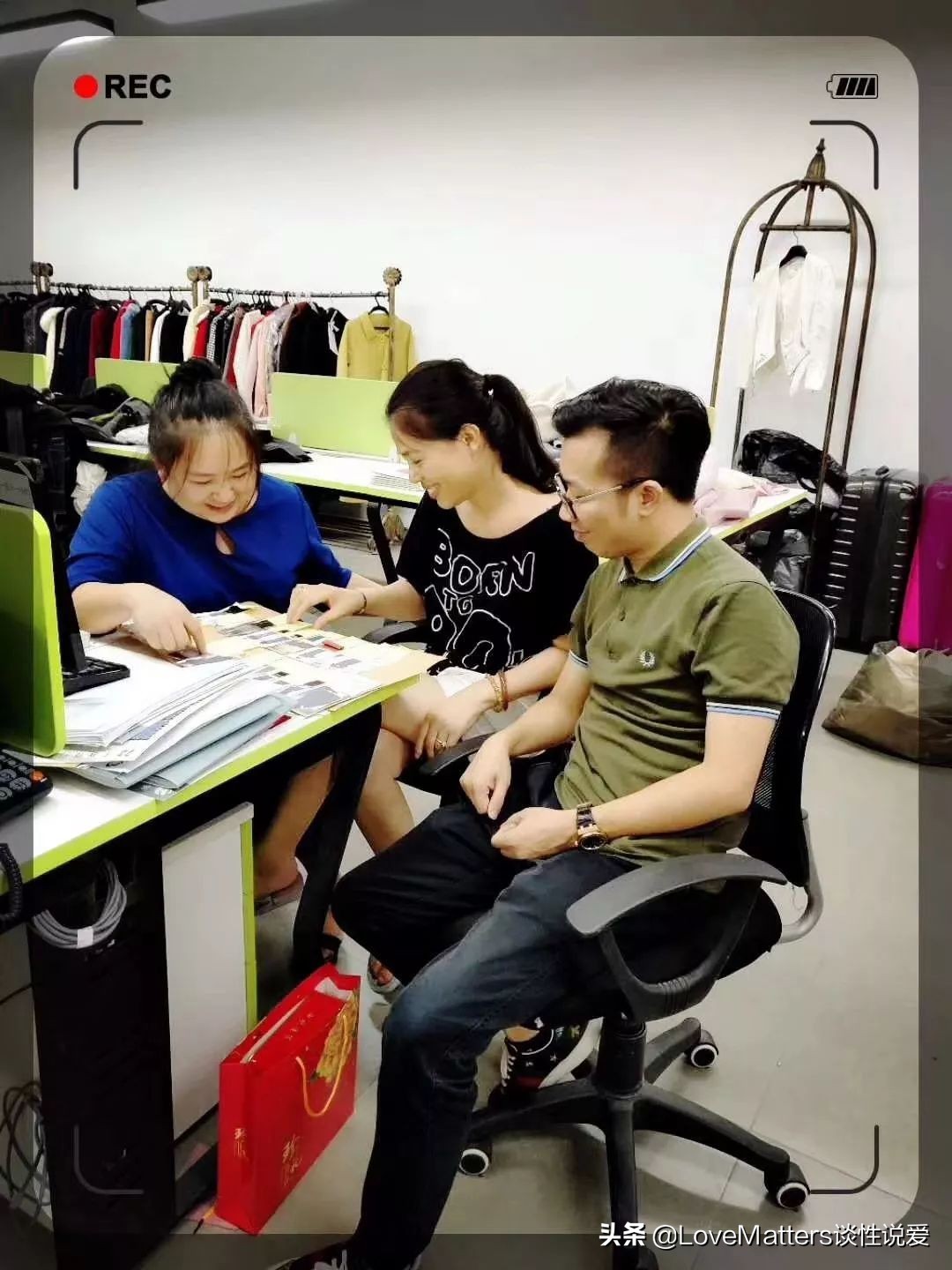 “我宁愿玩儿会儿手机我也不减肥!”:花姐说,做大码模特很快乐