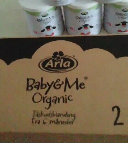 买奶粉买多好买少好,中老年贵奶粉和便宜奶粉区别