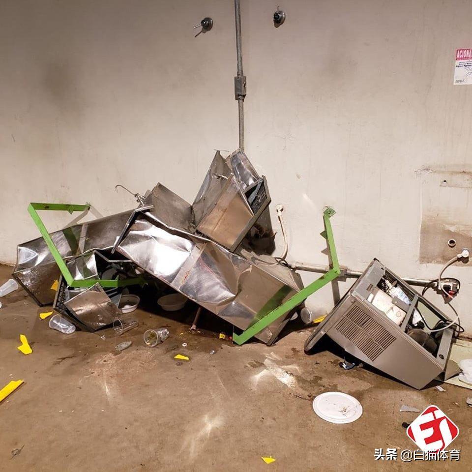 巴西克鲁塞罗体育俱乐部为啥降级,巴西输球后遭到球迷谴责